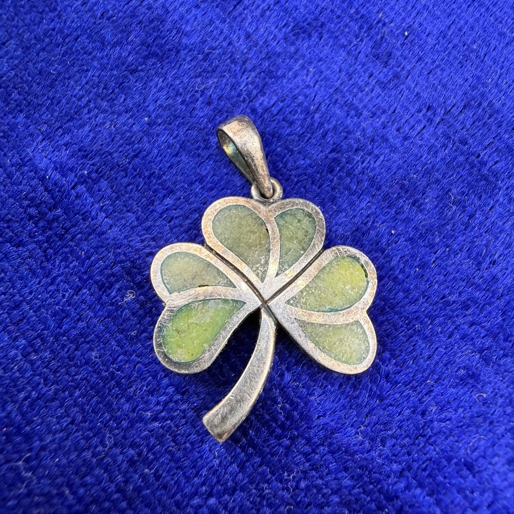 Vintage Solvar Marble Shamrock Pendant Silver Tone Inlay